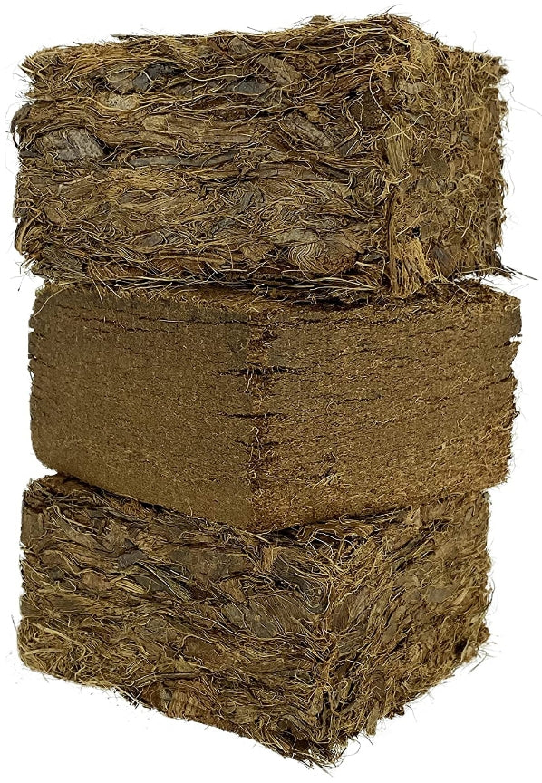 Komodo Living Natural Coconut Coir and Chip Brick Bundle - PetMountain.com